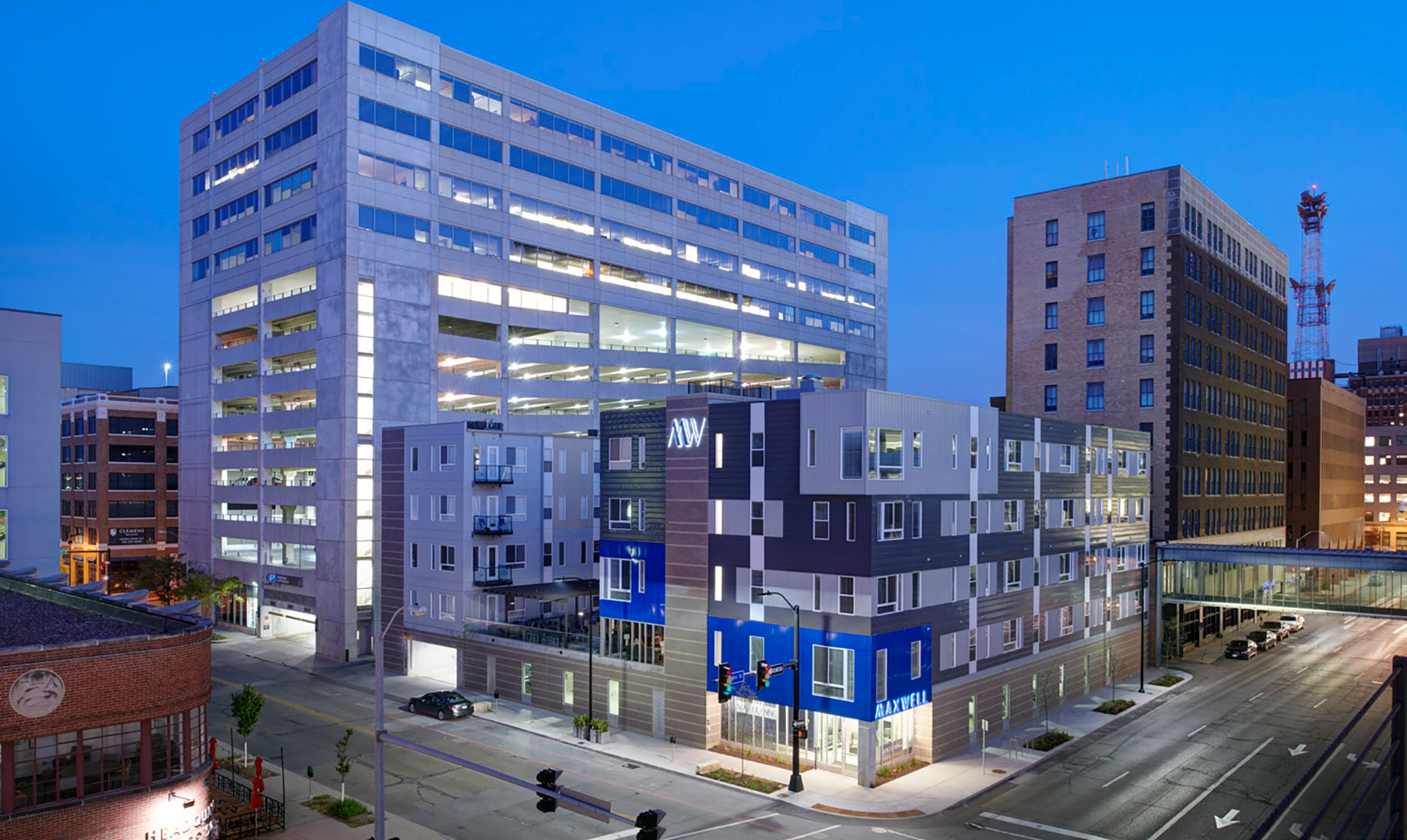 strataz-wattier-experience-maxwell-apartments-01